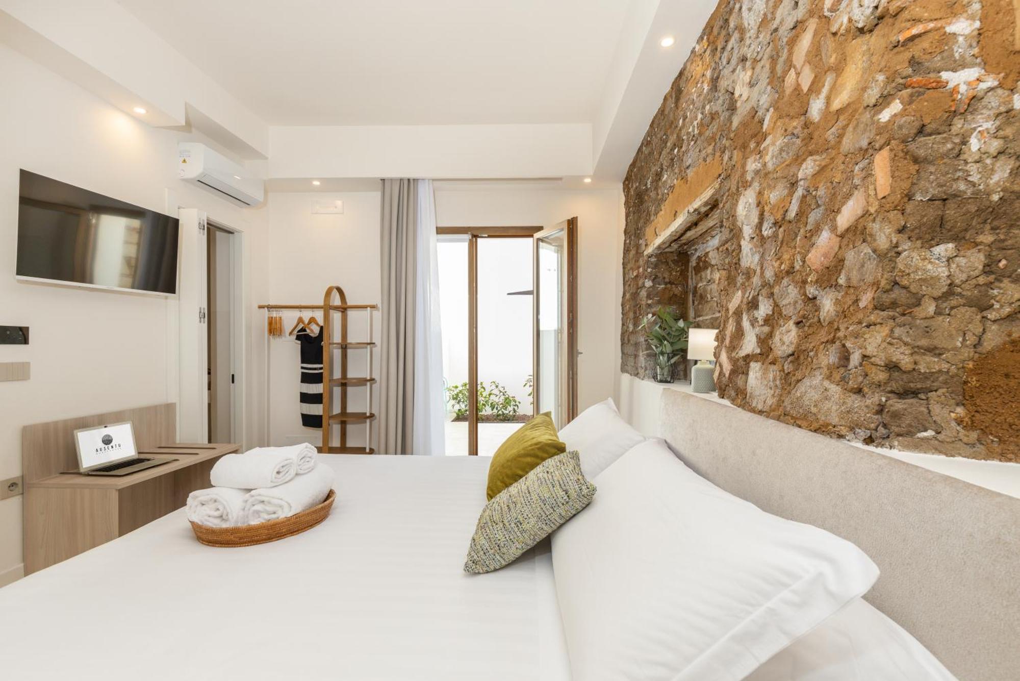 Ausentu Guest House Tortoli Bagian luar foto