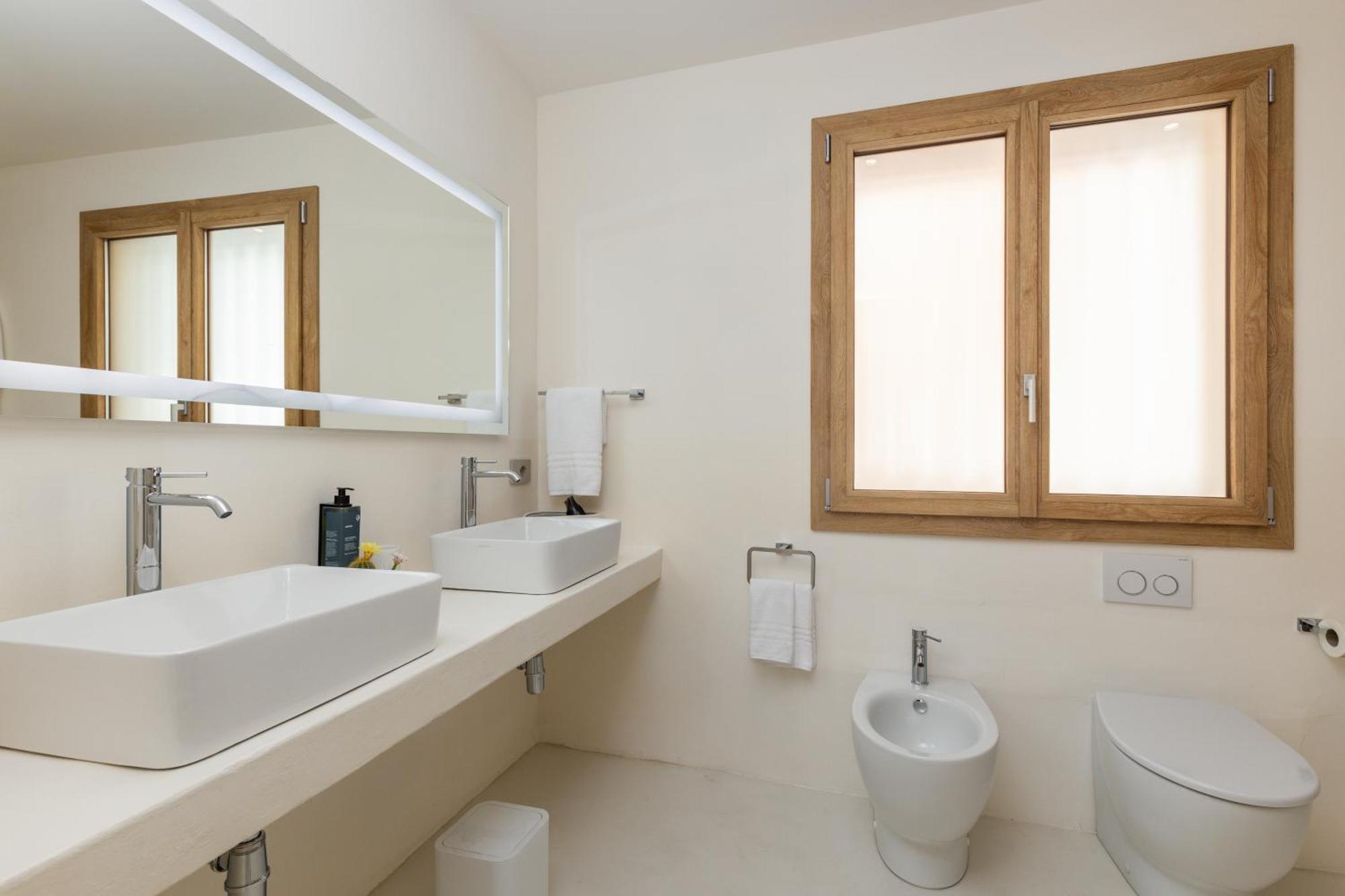Ausentu Guest House Tortoli Bagian luar foto