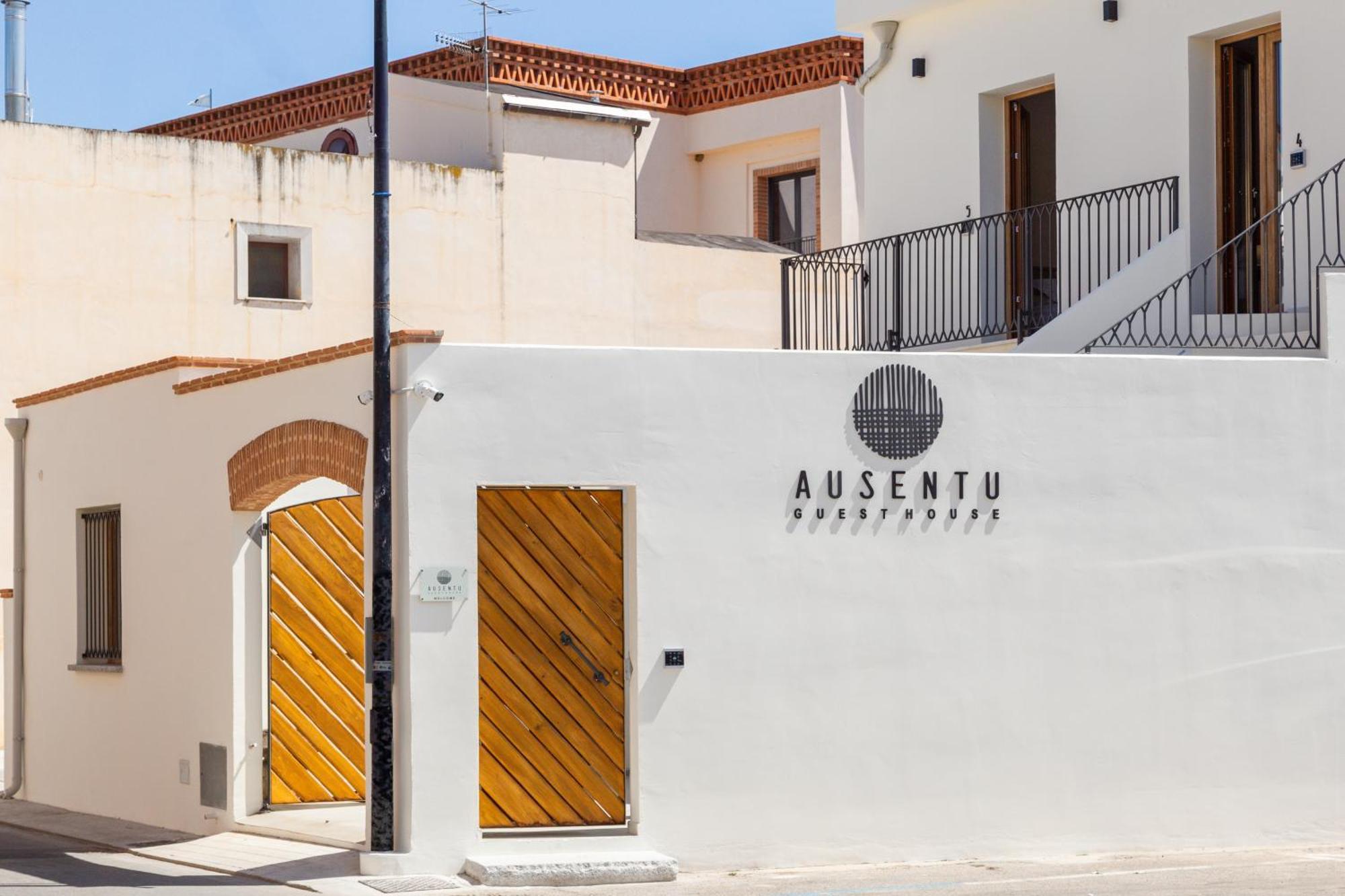 Ausentu Guest House Tortoli Bagian luar foto