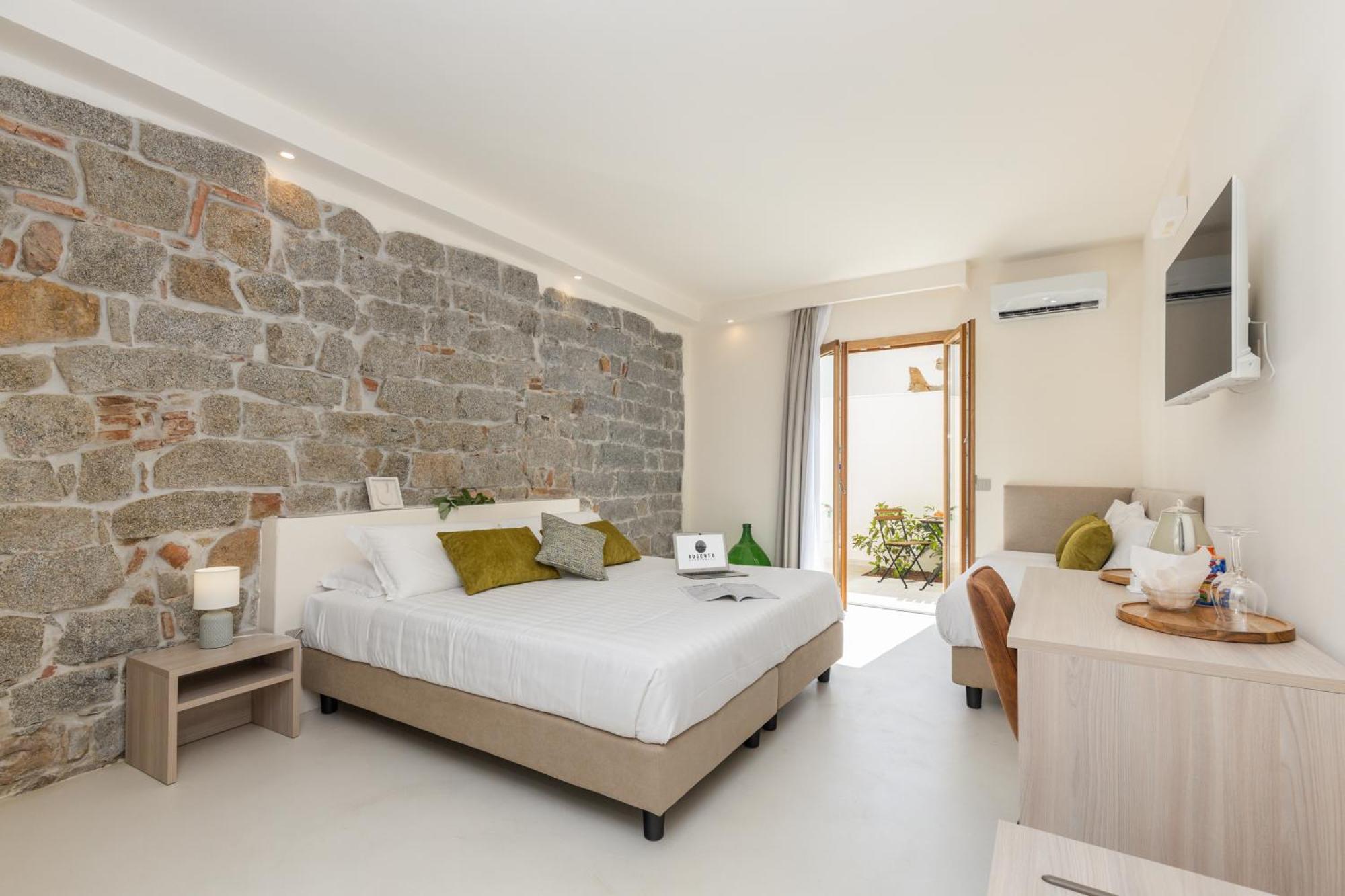 Ausentu Guest House Tortoli Bagian luar foto
